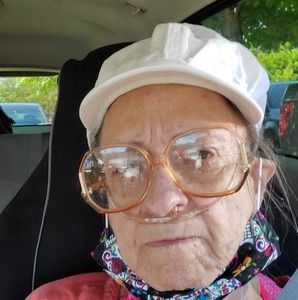 Meet your Posher, Sandy